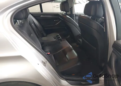 2013 BMW 528I xDrive из США, поврежденный, VIN WBAXH5C58DDW11840